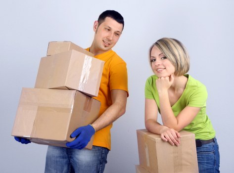Removal team navigating a Lambeth street during a domestic move