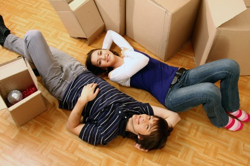 Fragile item packing and box selection in Lambeth
